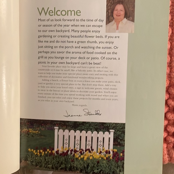 Creative ideas for yards and gardens by Jeanne stay free in great condition - Picture 2 of 5